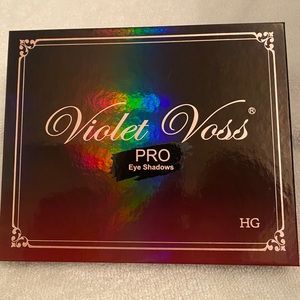 Violet voss pro eyeshadow palette